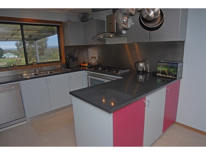 19 Cynthia Court, Haddon VIC 3351