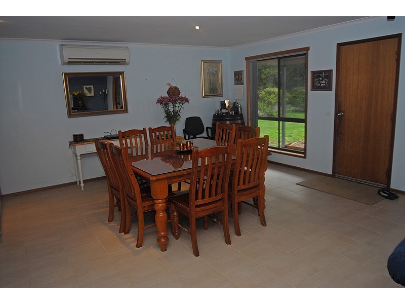 19 Cynthia Court, Haddon VIC 3351