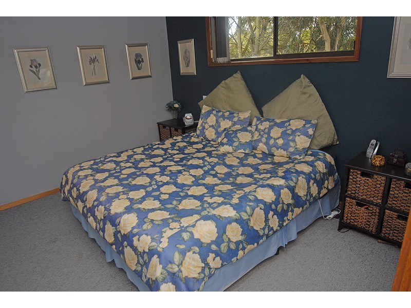 19 Cynthia Court, Haddon VIC 3351