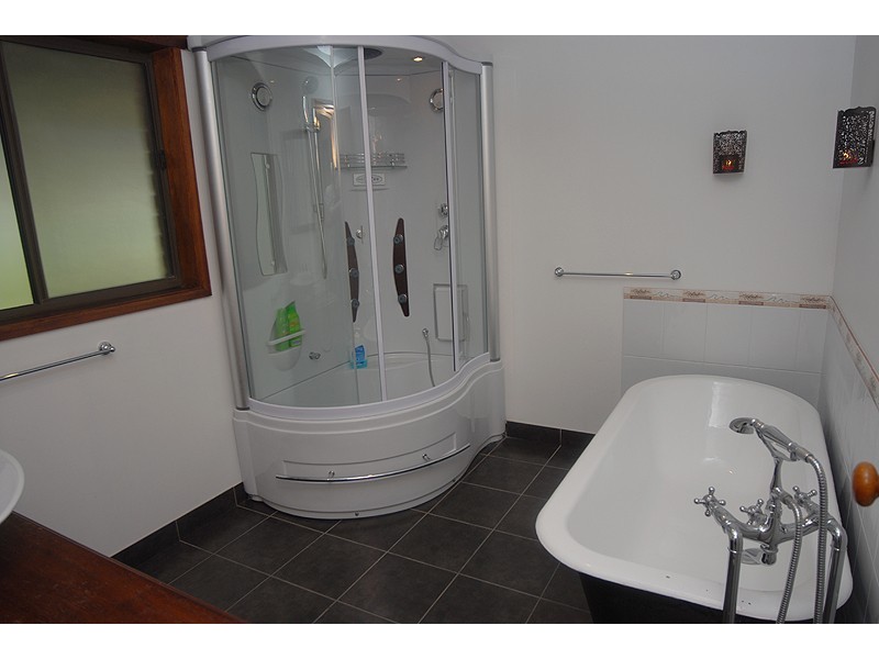 19 Cynthia Court, Haddon VIC 3351