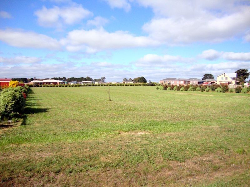 733 Remembrance Drive, Cardigan Village VIC 3352