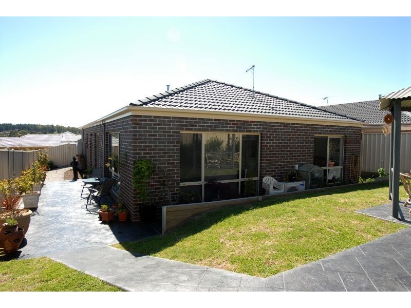 45 Belmar Crescent, Canadian VIC 3350