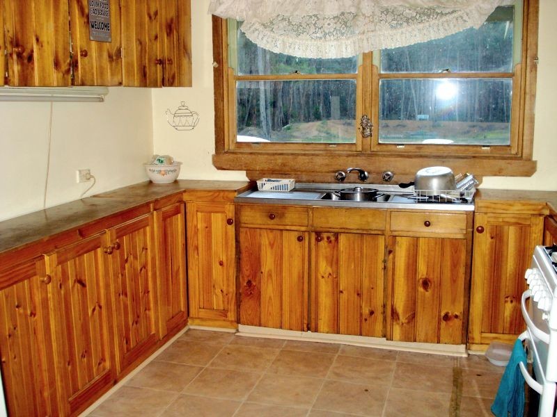 29 Howlett Road, Ross Creek VIC 3351