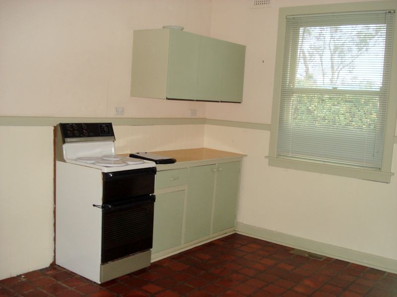 19 Clarke Street, Miners Rest VIC 3352