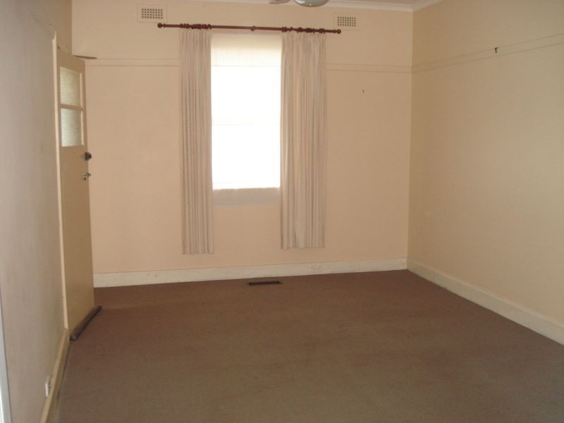 19 Clarke Street, Miners Rest VIC 3352