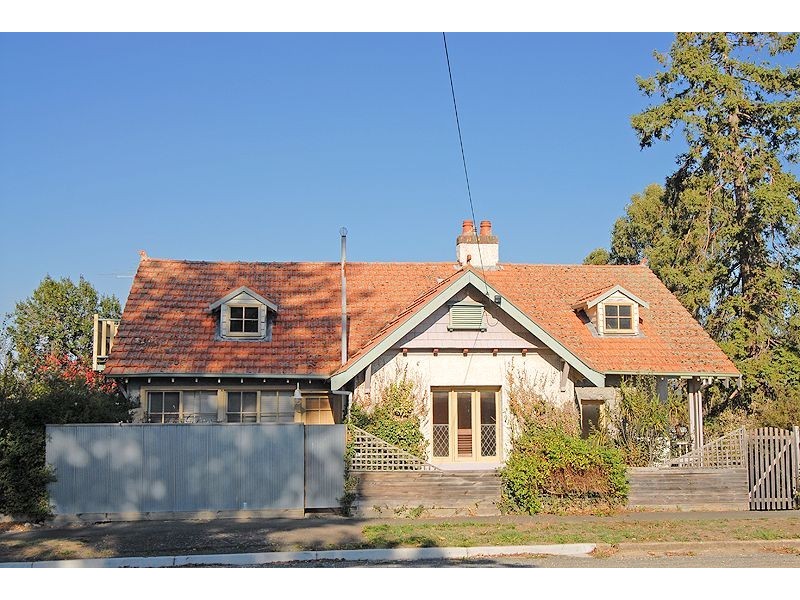 7 Seymour Crescent, Ballarat VIC 3350