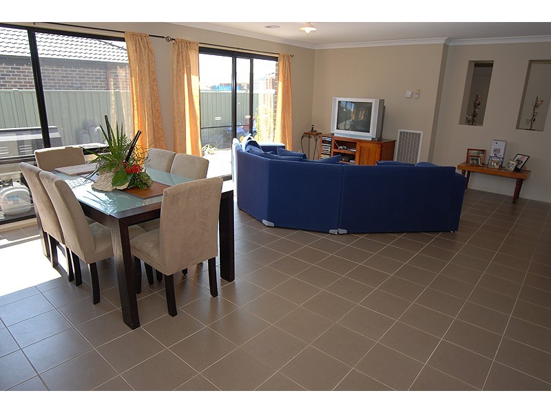 17 Delaney Drive, Miners Rest VIC 3352