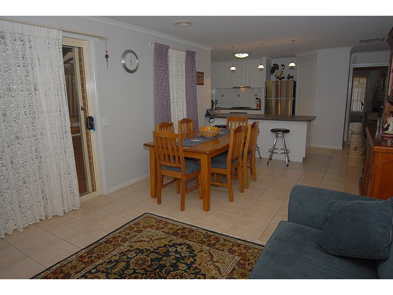 46 Albert Street, Miners Rest VIC 3352