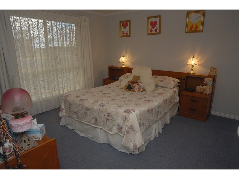 46 Albert Street, Miners Rest VIC 3352