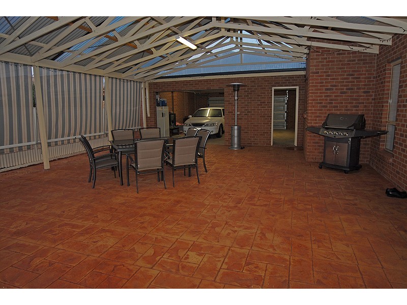 46 Albert Street, Miners Rest VIC 3352