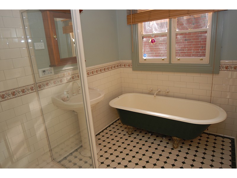 321 Ligar Street, Soldiers Hill VIC 3350