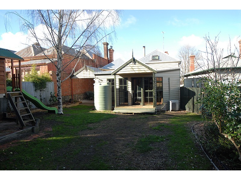 321 Ligar Street, Soldiers Hill VIC 3350