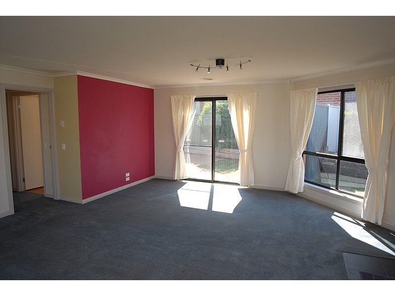 1 Bellbird Court, Mount Helen VIC 3350