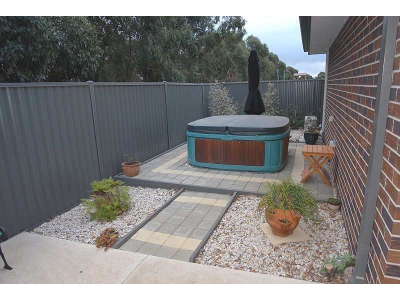 15B King George Way, Mitchell Park VIC 3352