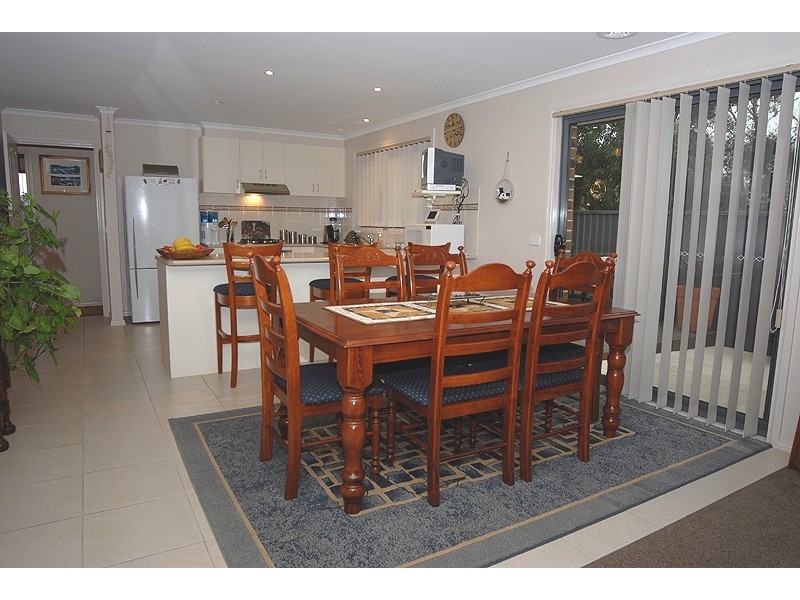 15B King George Way, Mitchell Park VIC 3352