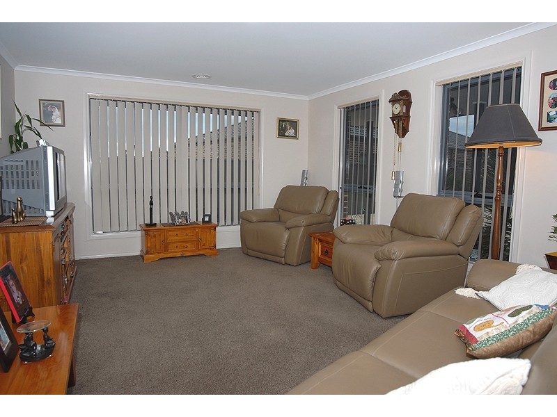 15B King George Way, Mitchell Park VIC 3352