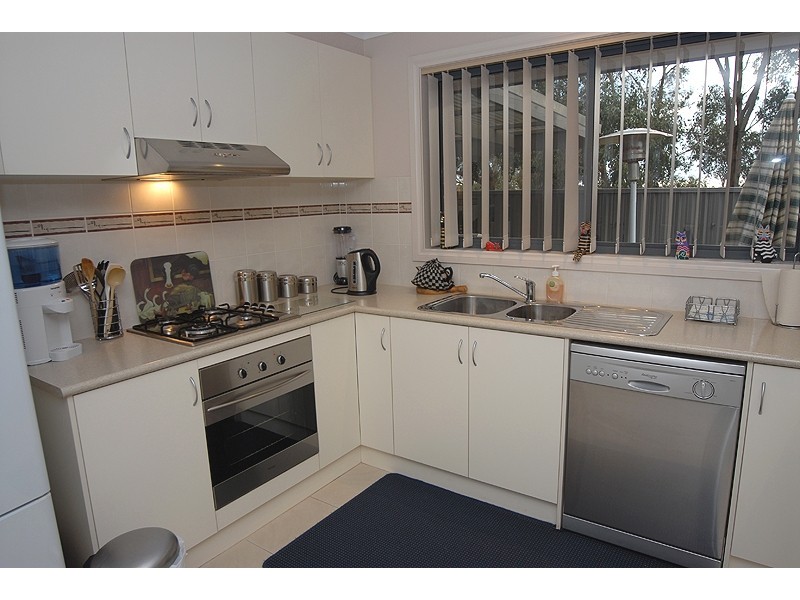 15B King George Way, Mitchell Park VIC 3352