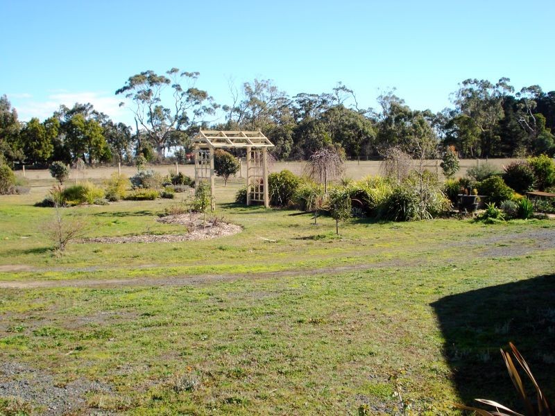 273 Gordon-Meredith Road, Gordon VIC 3345