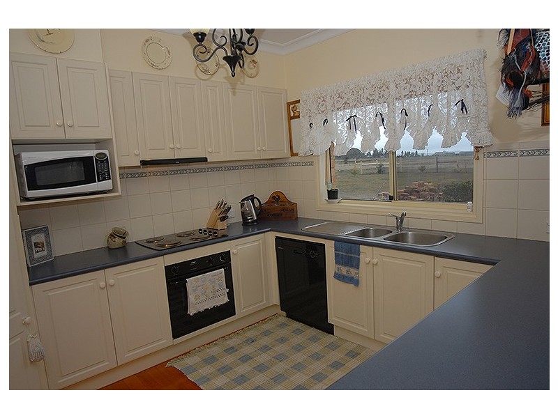 273 Gordon-Meredith Road, Gordon VIC 3345