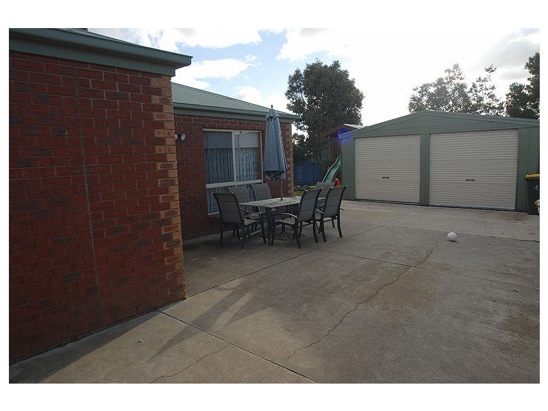 5 Lawrence Street, Sebastopol VIC 3356