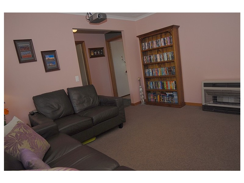 5 Lawrence Street, Sebastopol VIC 3356