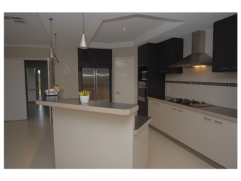 30 Waterford Drive, Miners Rest VIC 3352