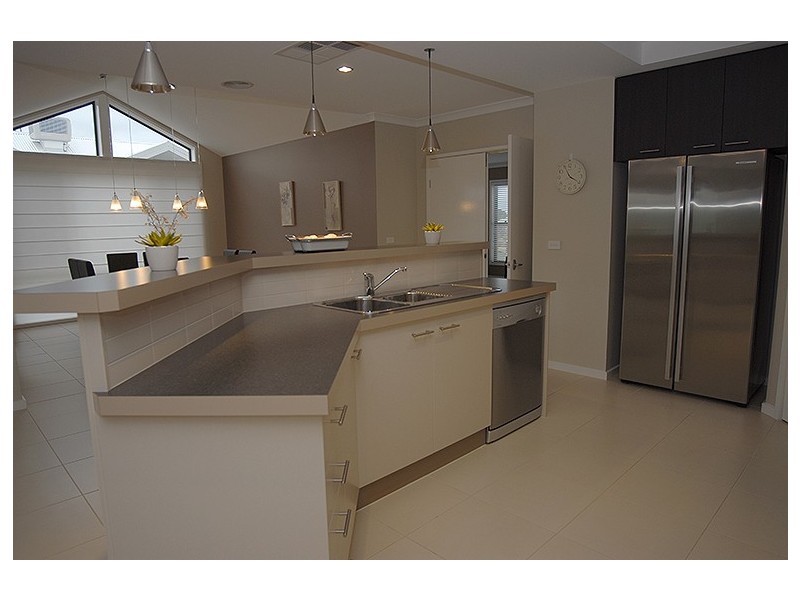 30 Waterford Drive, Miners Rest VIC 3352