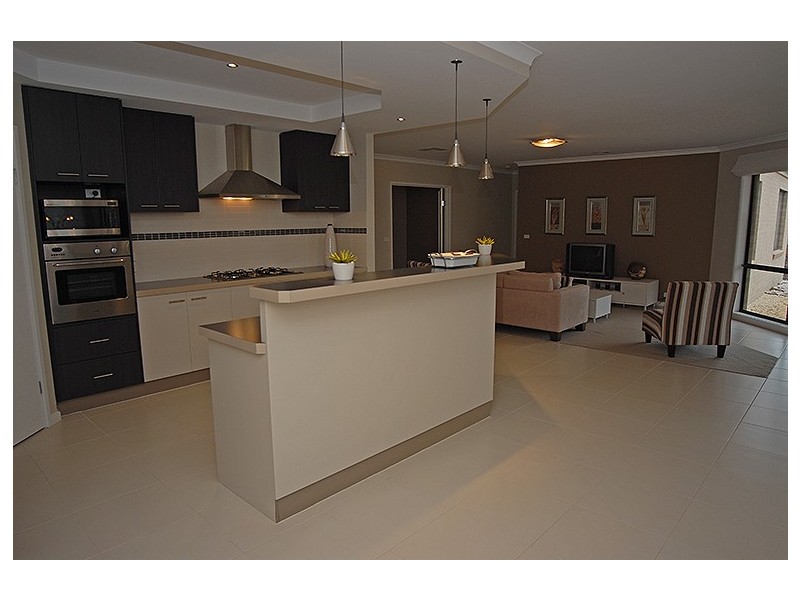 30 Waterford Drive, Miners Rest VIC 3352