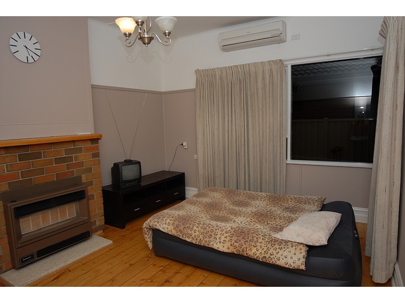 4 Brinkley Avenue, Wendouree VIC 3355