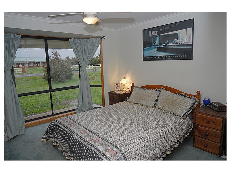 14 Dorothy Court, Ross Creek VIC 3351