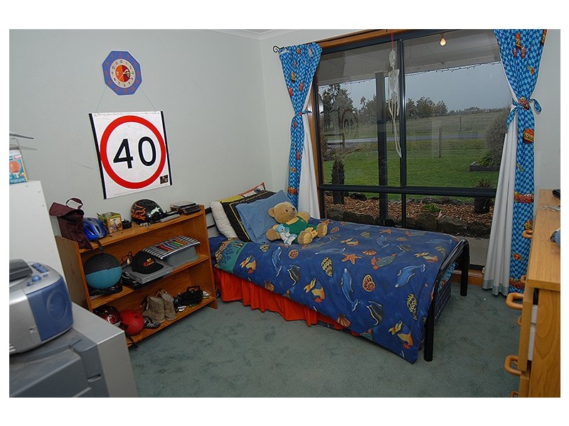 14 Dorothy Court, Ross Creek VIC 3351