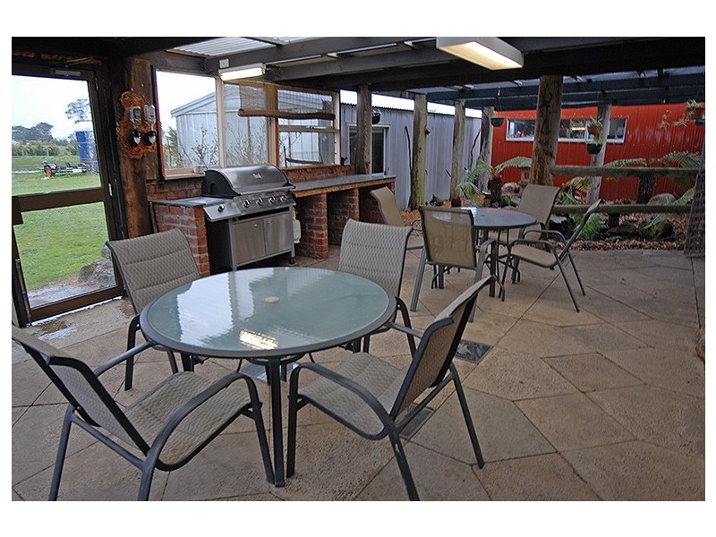 14 Dorothy Court, Ross Creek VIC 3351