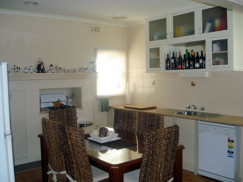 13 White Avenue, Wendouree VIC 3355