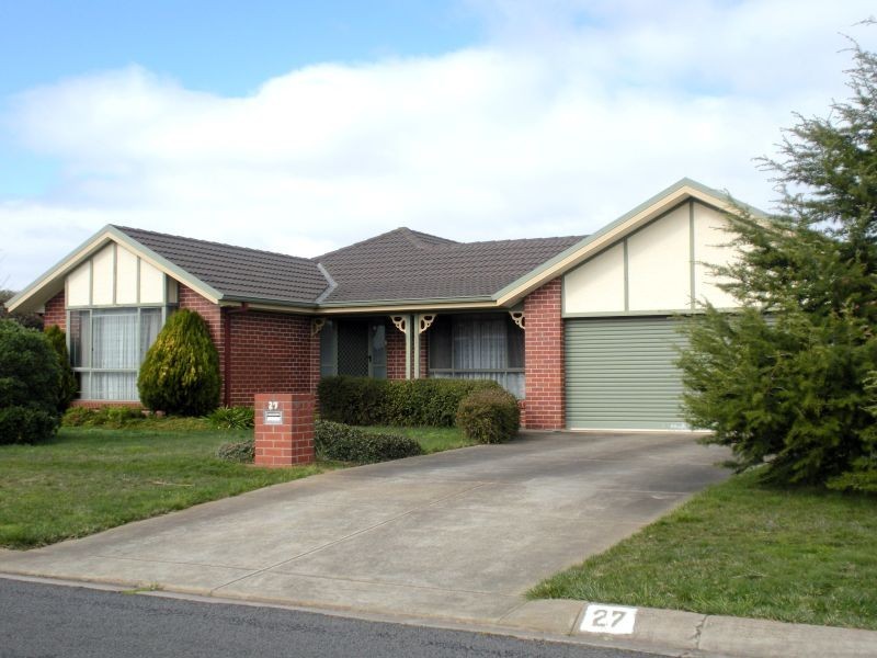 27 Arrandale Avenue, Alfredton VIC 3350
