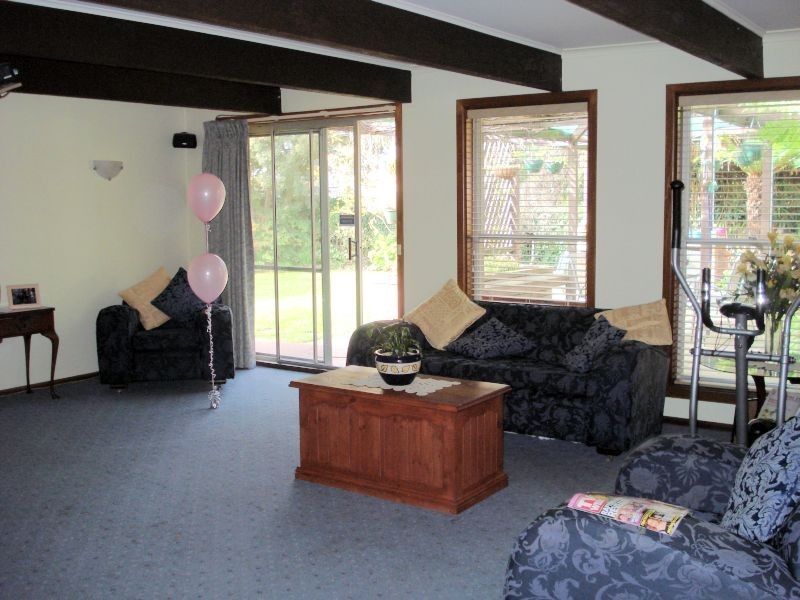 16 Christine Avenue, Alfredton VIC 3350