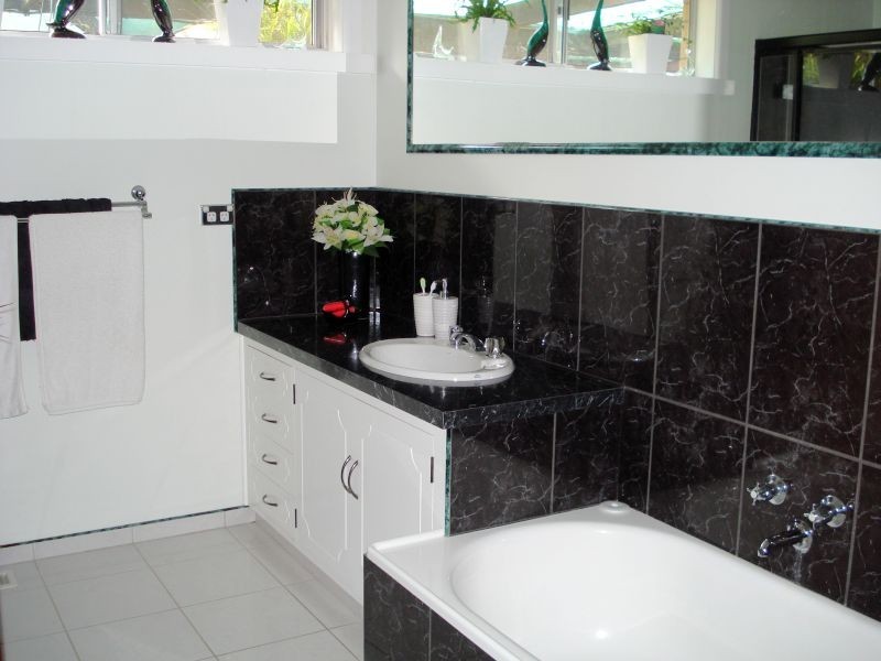 16 Christine Avenue, Alfredton VIC 3350