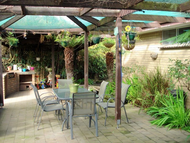 16 Christine Avenue, Alfredton VIC 3350