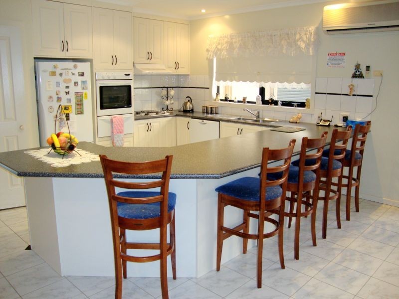 10 Zora Court, Sebastopol VIC 3356