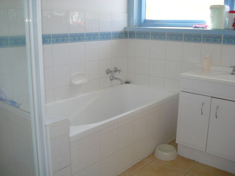 230 Dowling Street, Wendouree VIC 3355