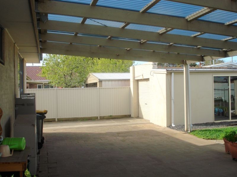 230 Dowling Street, Wendouree VIC 3355