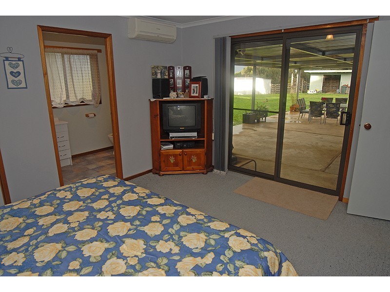 19 Cynthia Court, Haddon VIC 3351