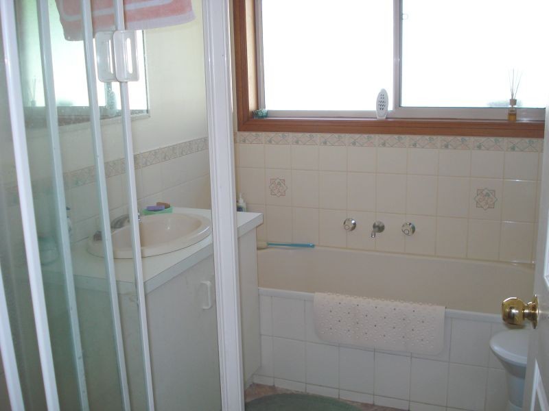 2/1326 Geelong Road, Mount Clear VIC 3350