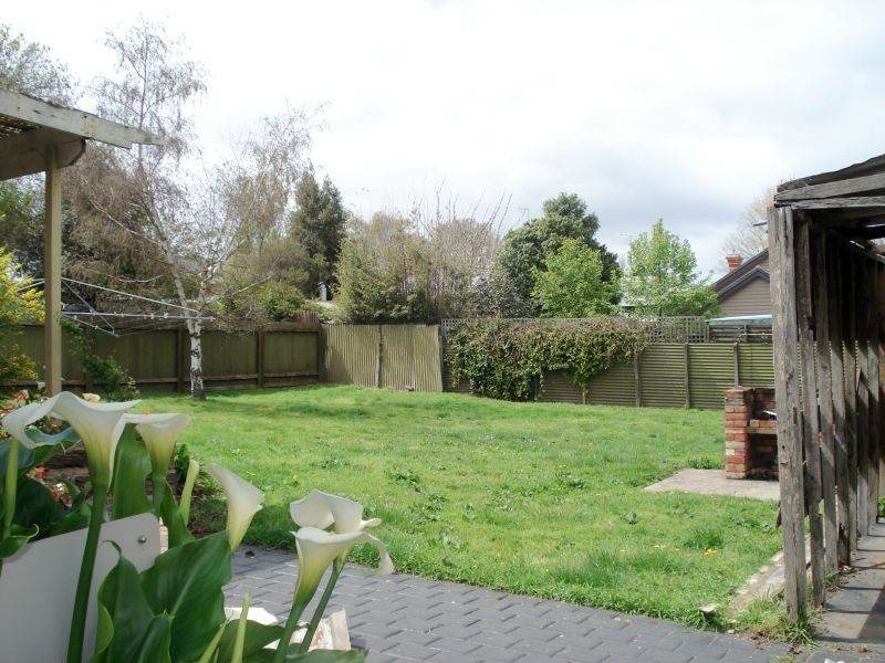 324 Neill Street, Ballarat Central VIC 3350