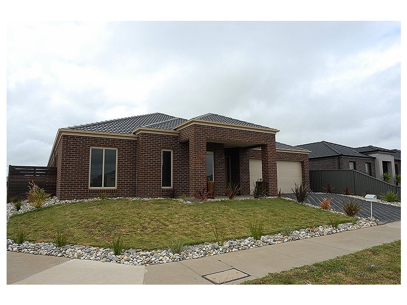 99 Alfredton Drive, Alfredton VIC 3350