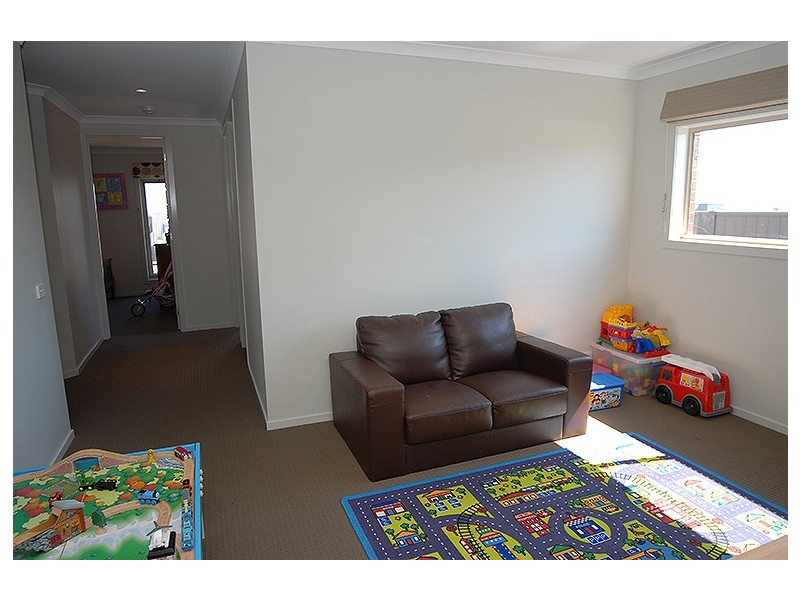 99 Alfredton Drive, Alfredton VIC 3350