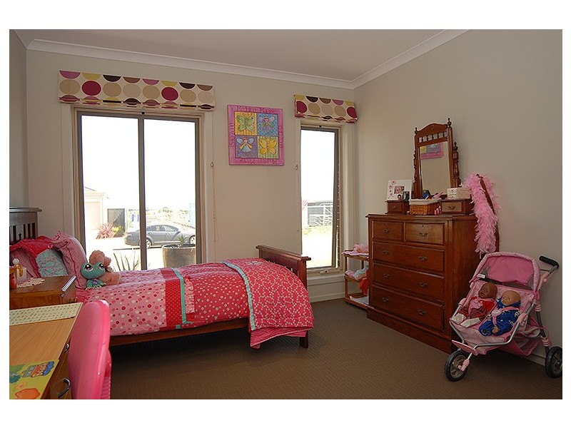 99 Alfredton Drive, Alfredton VIC 3350