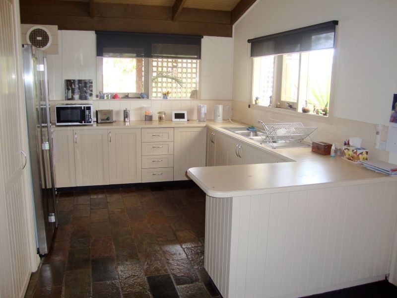 8 Summit Crescent, Brown Hill VIC 3350