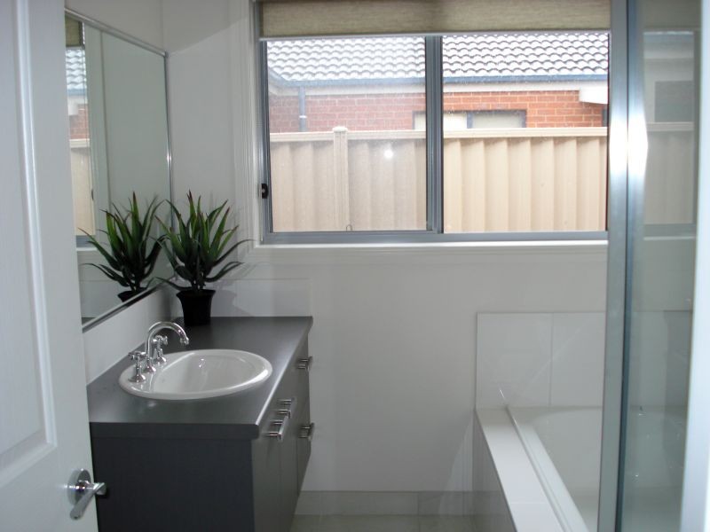 15 Robilliard Way, Sebastopol VIC 3356