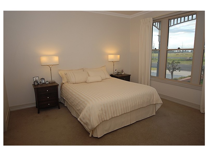 1915 Sturt Street, Alfredton VIC 3350