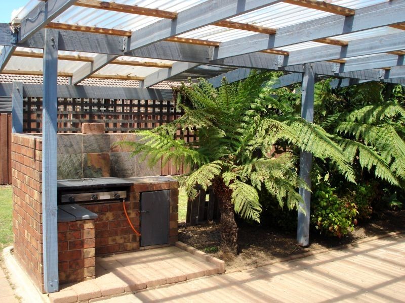 228 Greenhalghs Road, Delacombe VIC 3356